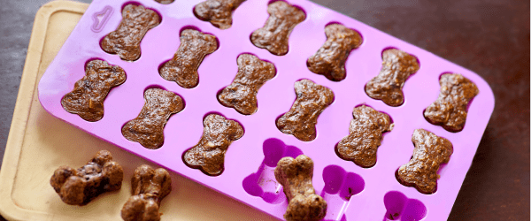 7 easy homemade dog treats to make at home