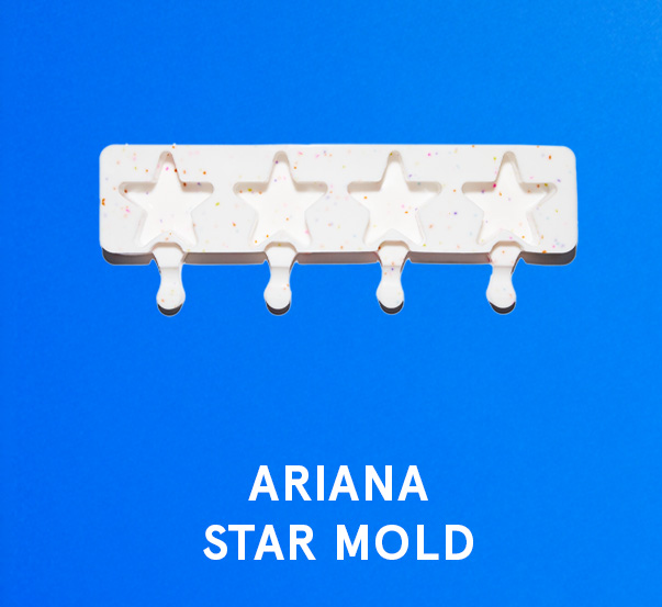 An image of our Ariana Star baking mold, part of the prize pack