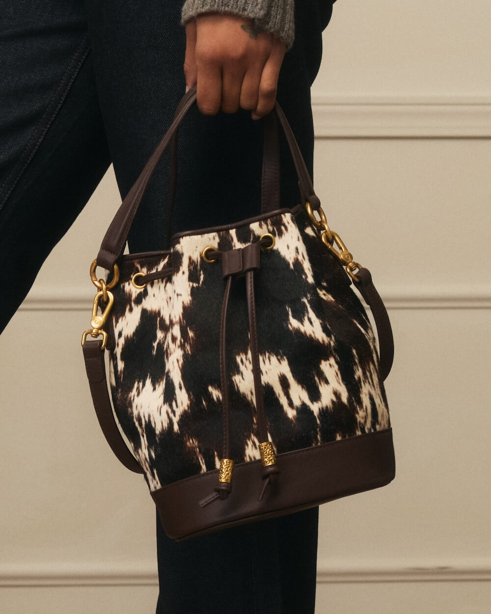 Nora Dark Horse Bucket Bag