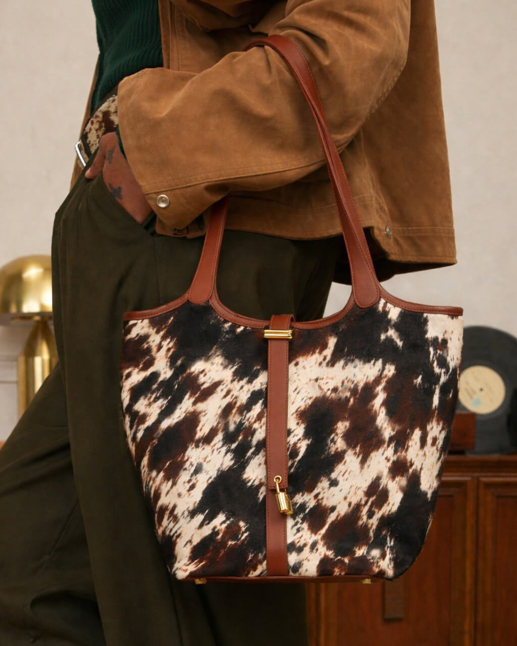 Mila Dark Horse Bucket Bag