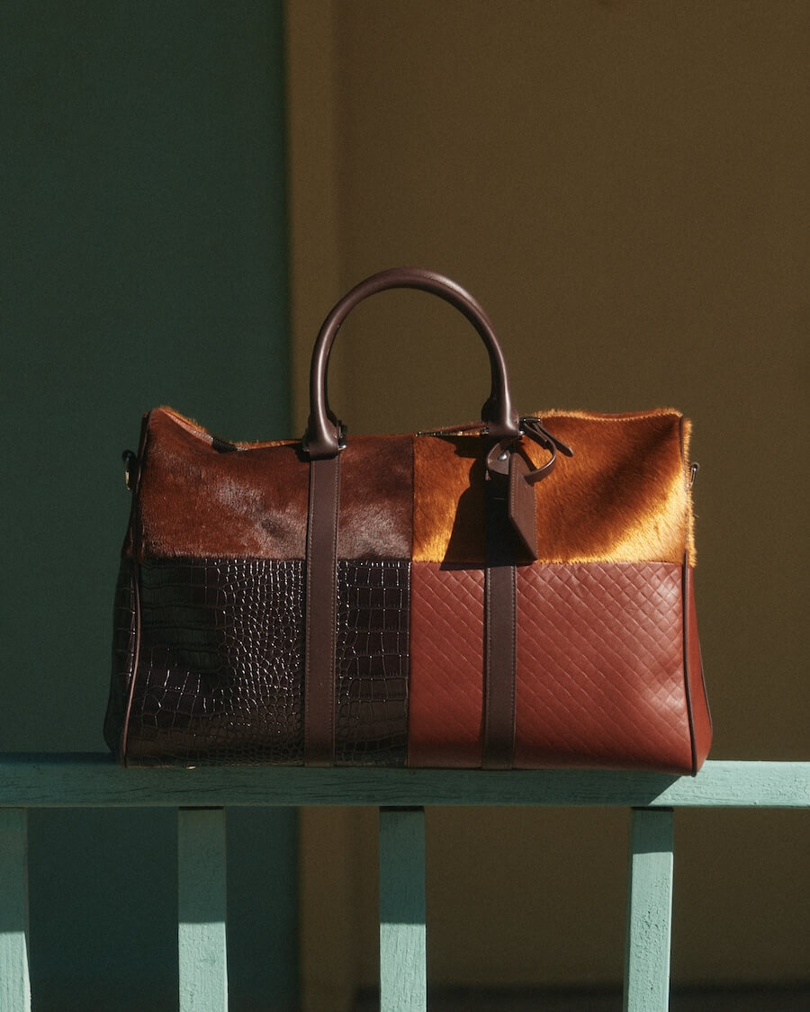 https://marcnolan.com/products/marc-nolan-medium-duffle-bag-1