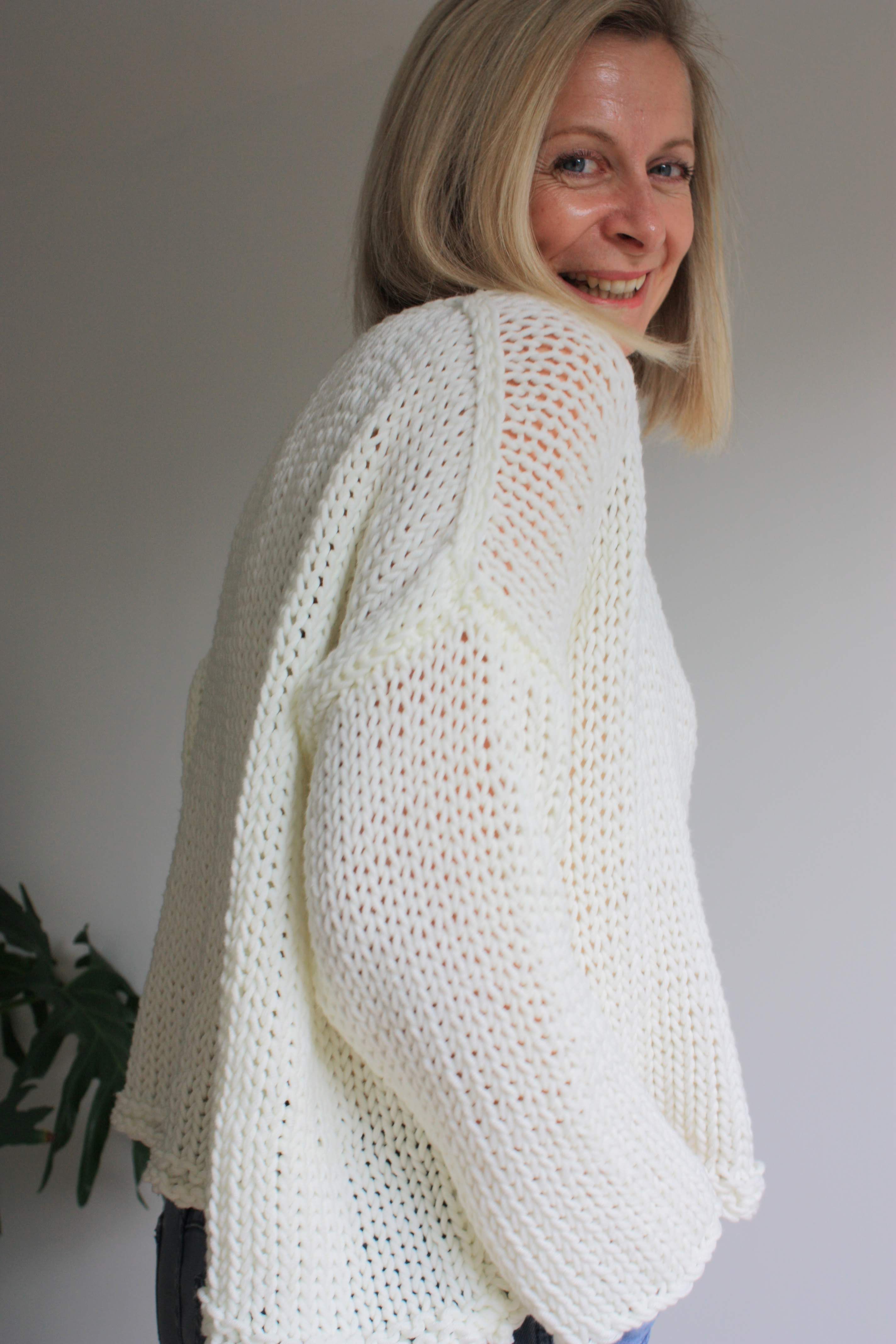サイズ3 SUPERFINE WOOL RIBKNIT BIG CARDIGAN Easy Knitting Pattern - Oversized Chunky Knit Cardigan | The