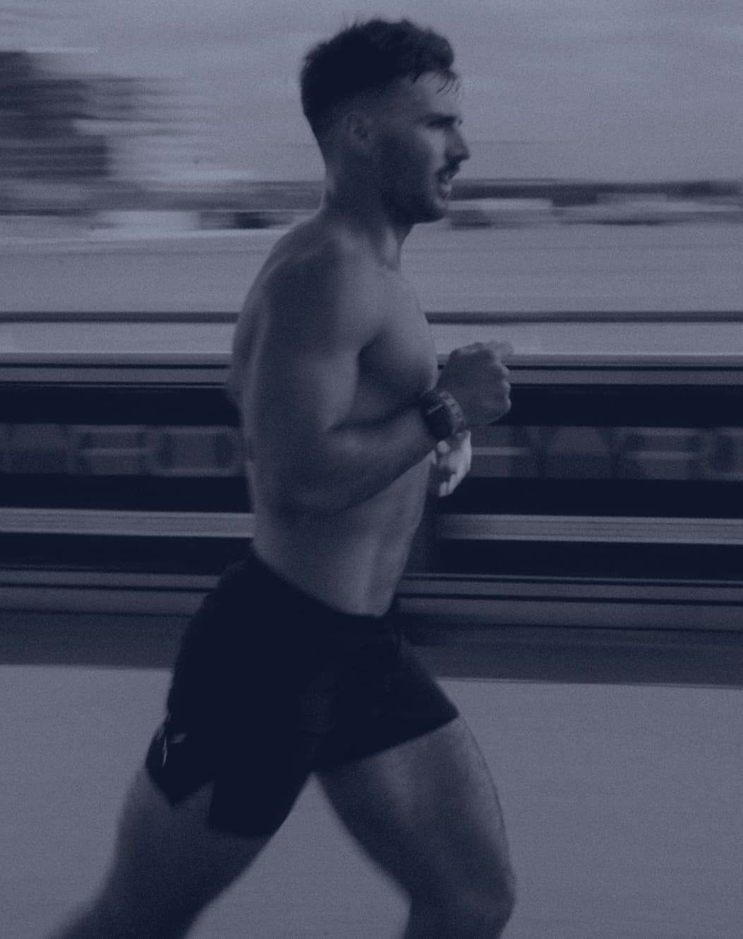 What You'll Get: RACE DAY KIT LIMITED-EDITION TRAIN NYC CORE TEE INTERVAL SHORT SWIFTWICK TEAM SOCKS  ACCESS TO EXCLUSIVE EVENTS  TEAM DISCOUNT @ PARAGON SPORTS  + EXTRA RACE DAY SWAG