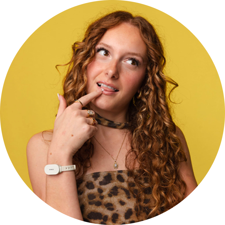 🎨 Make distance colorful.  Because connection deserves a pop  of fun.