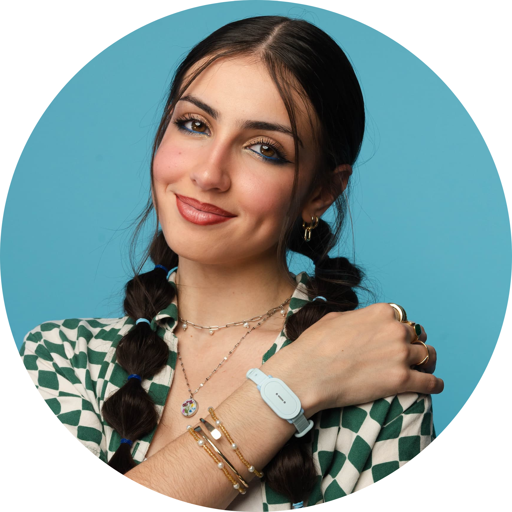 💛 Show your vibe.  Lilac, Blue, Off-White, or Black — each one says something about you.