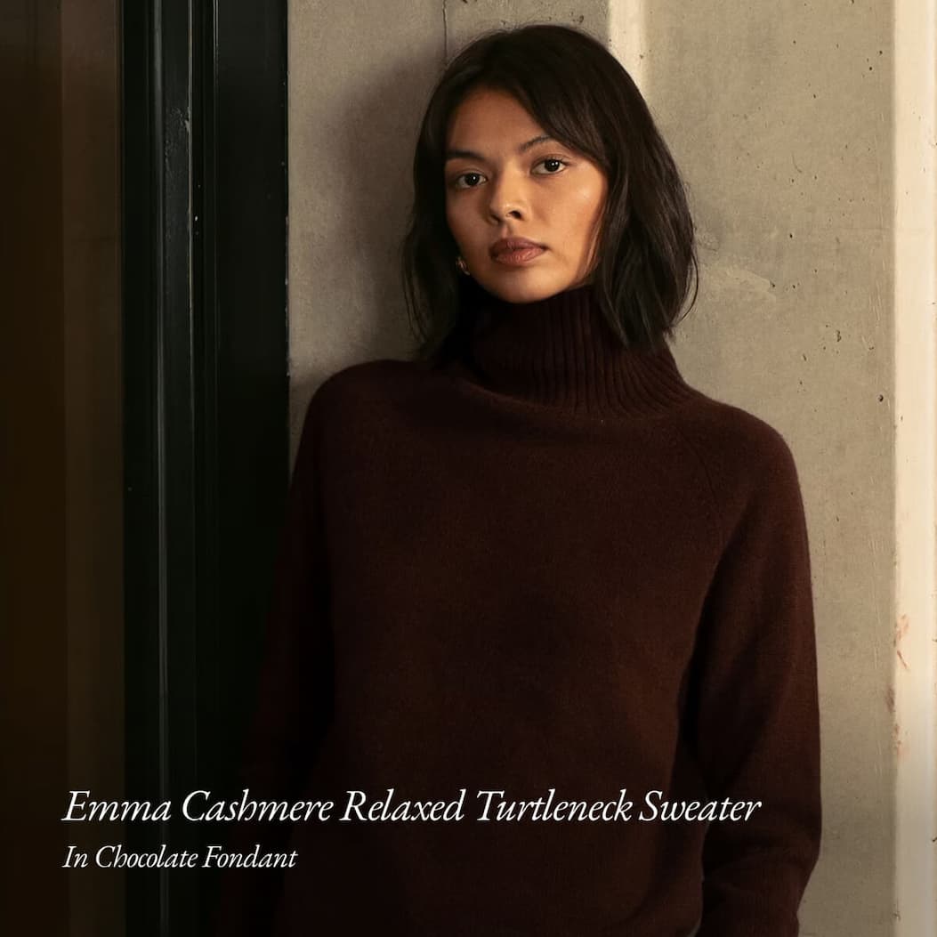Emma Cashmere Relaxed Turtleneck Sweater In Chocolate Fondant 