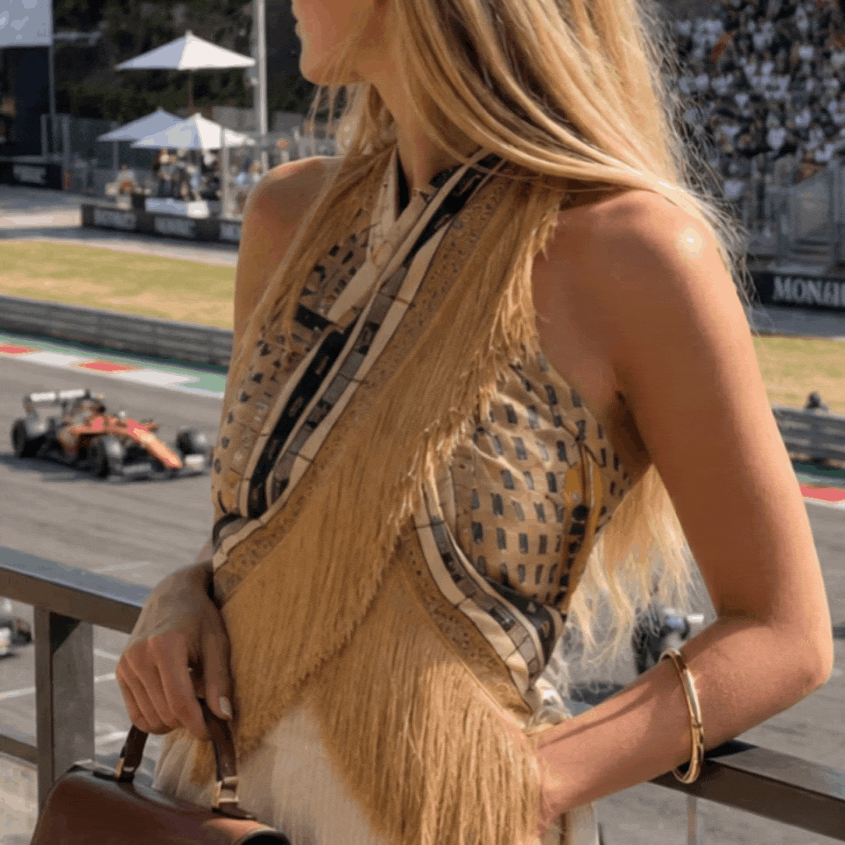 ITALIC | The Manhattan Fringe Scarf