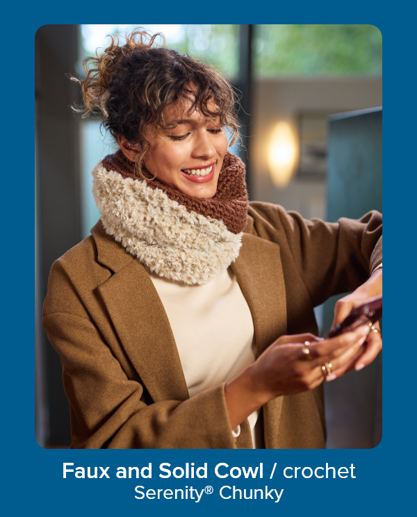 Faux and Solid Cowl / crochet Serenity® Chunky