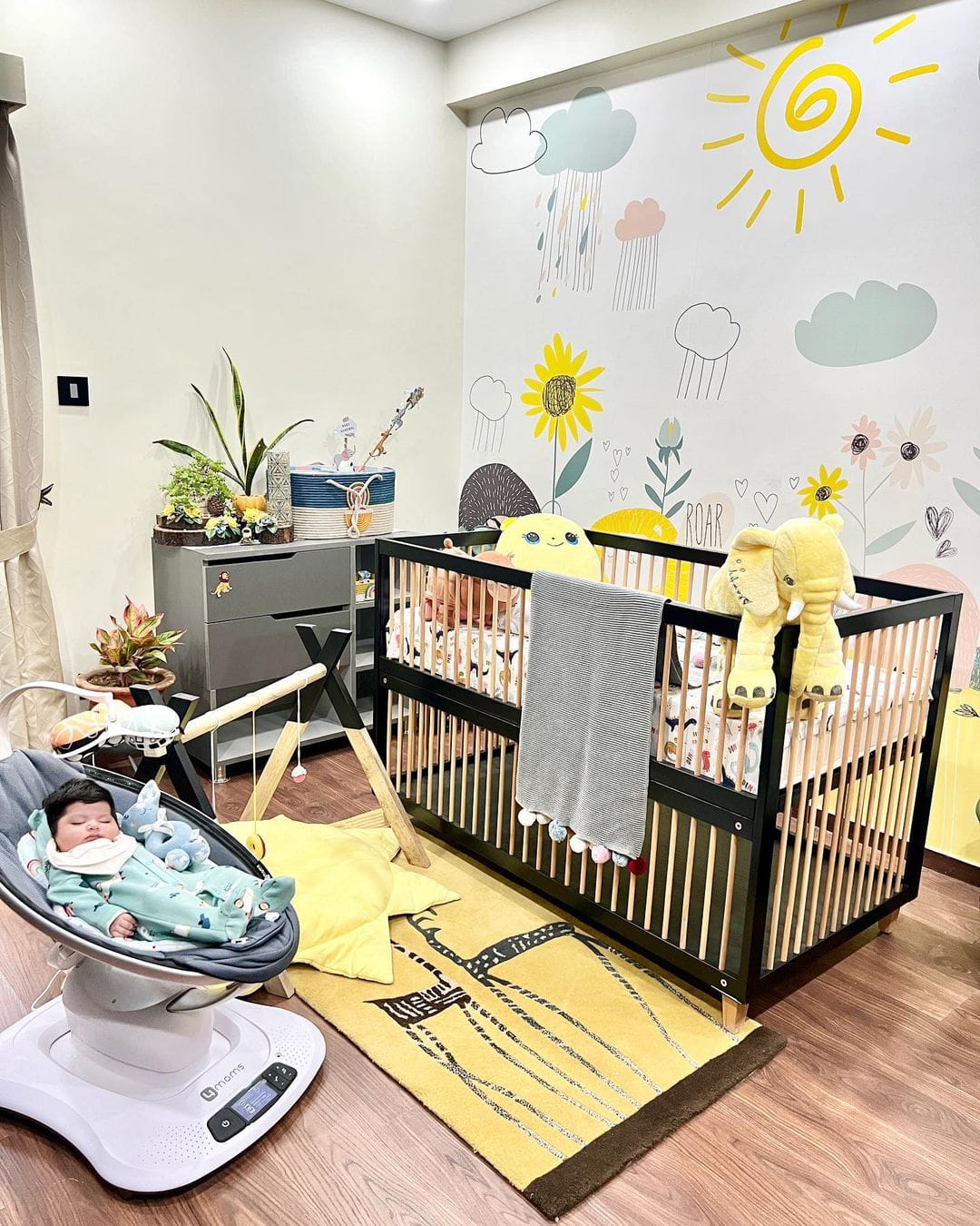 Our Top 4 BestSelling Cots Mama & Peaches