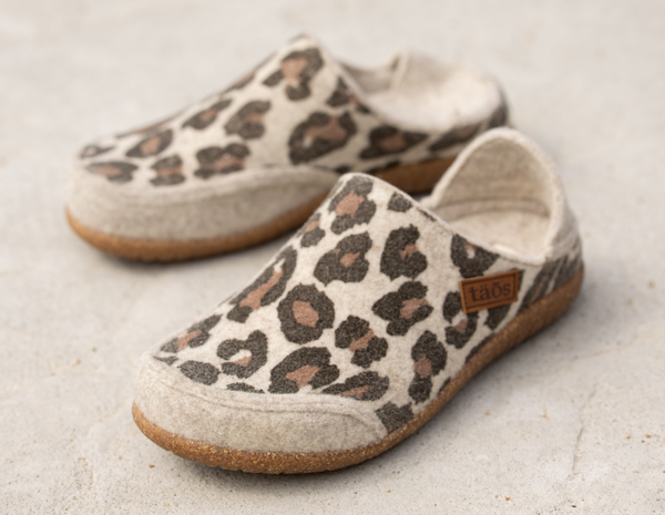 Convertawool Stone Leopard