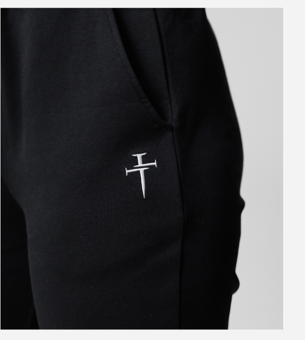 womens essential jogger black