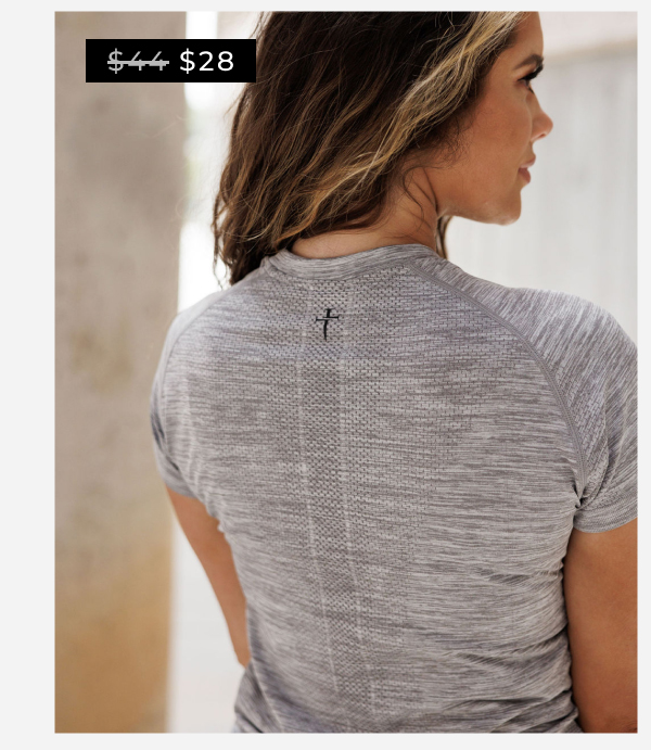 women's seamless tee