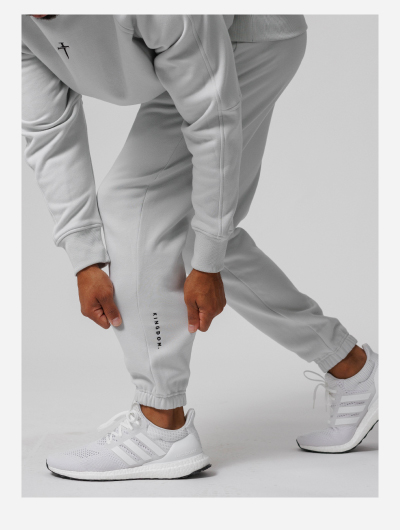 tech fleece jogger