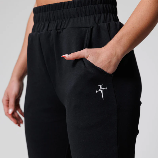Women's Essential Jogger - Black