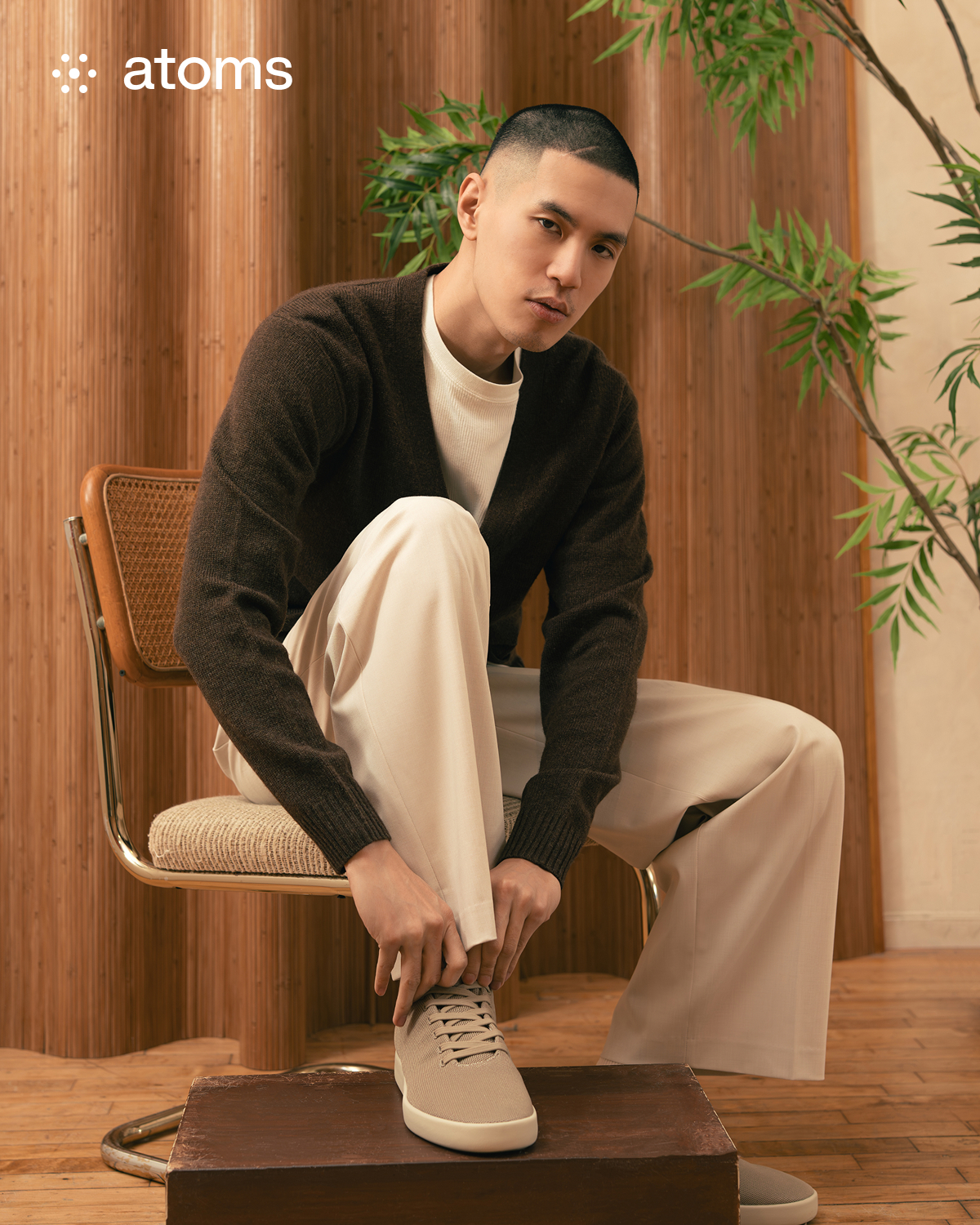 Introducing Atoms Tatami Brown in Model 000