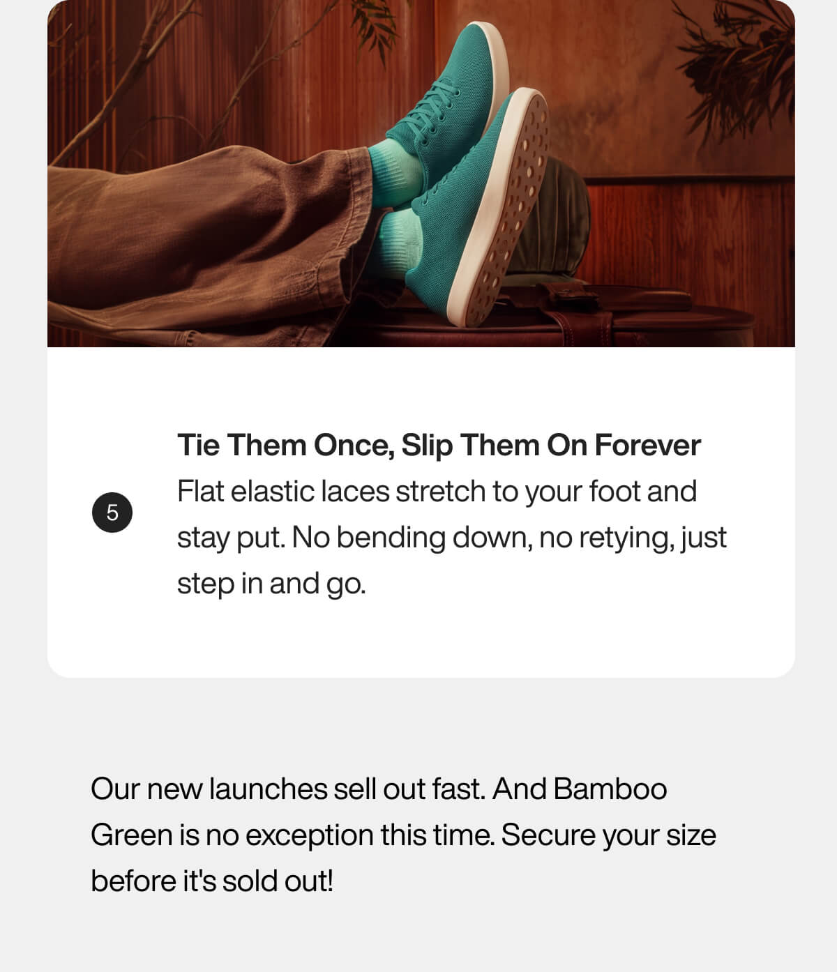 Feet in turquoise shoes rest on a suitcase. Text highlights elastic laces and fast-selling Bamboo Green. Secure your size now!