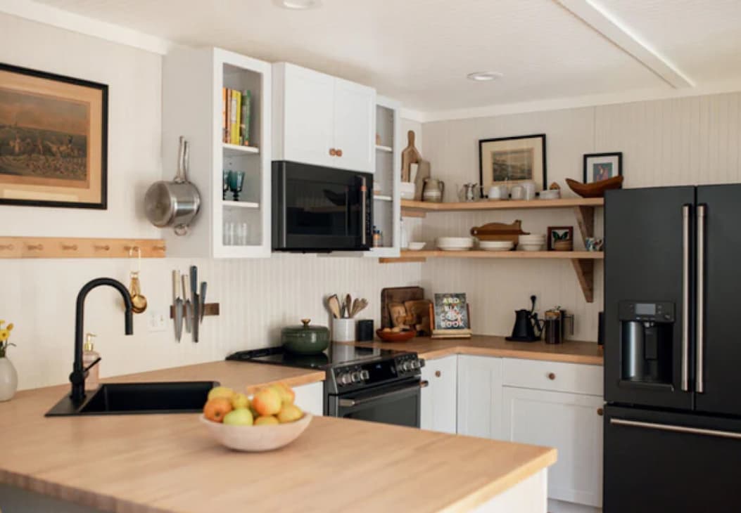 Kitchen featuring beige paint color Beigeing