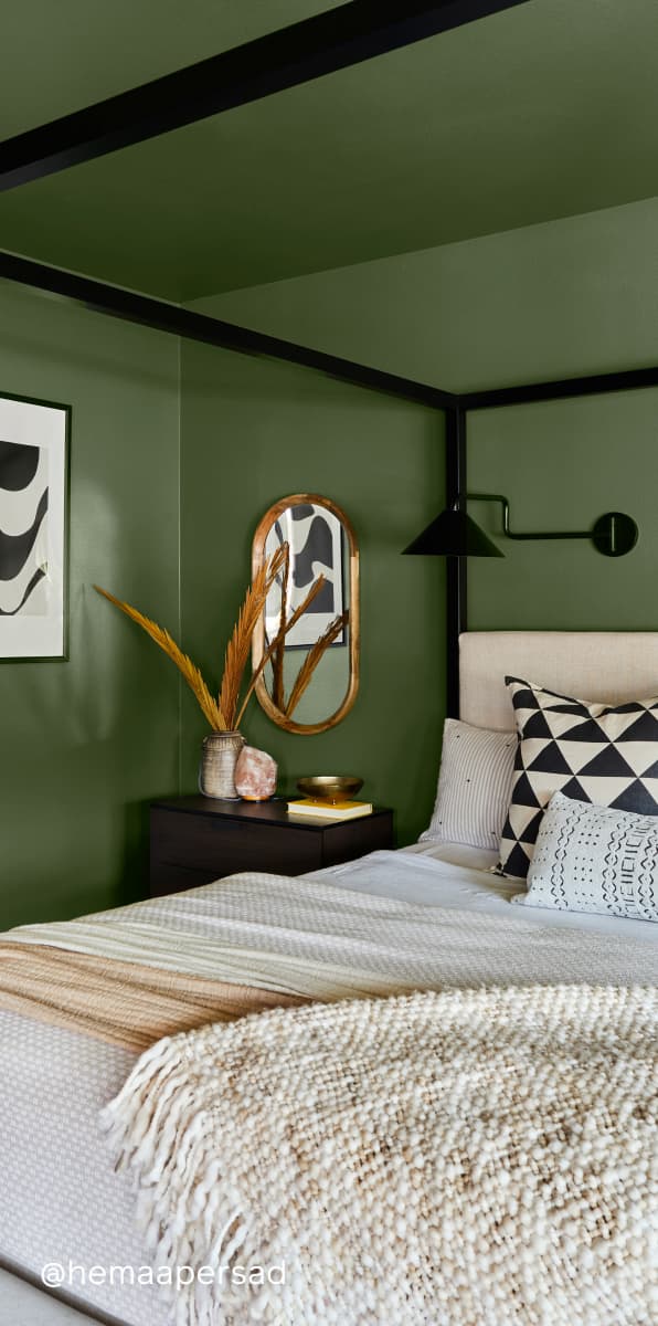 Bedroom featuring Daily Greens