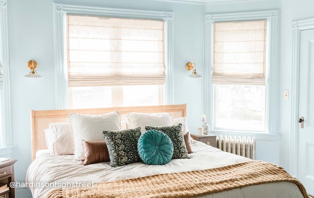 Bedroom featuring Frozen