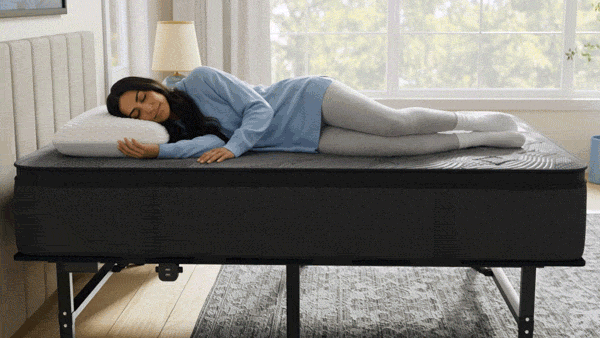 Woman relaxing in zero gravity on the Smart Adjustable Base