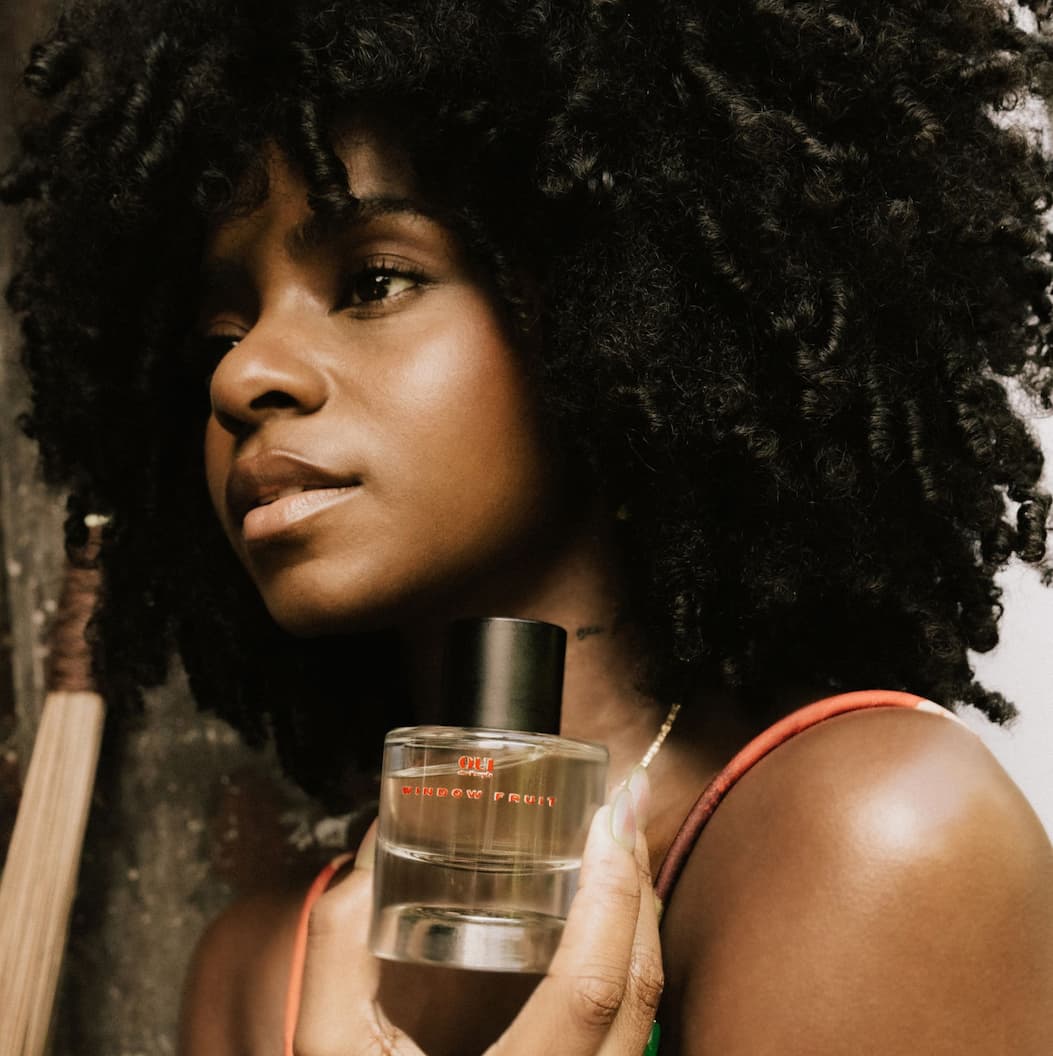 OUI the People Window Fruit