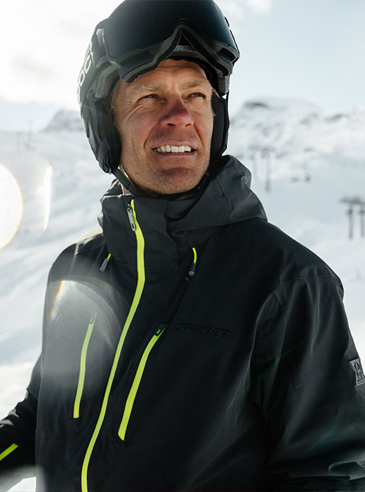 Man wearing Alyeska Jacket