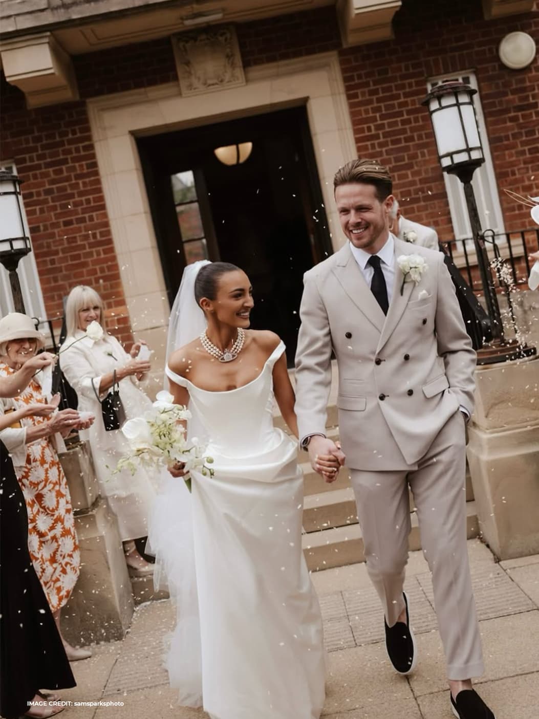 Beige double breasted suits