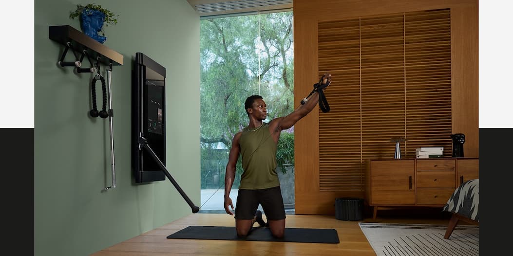 Tonal adapts to meet your strength in the moment, from your first rep to your PR.