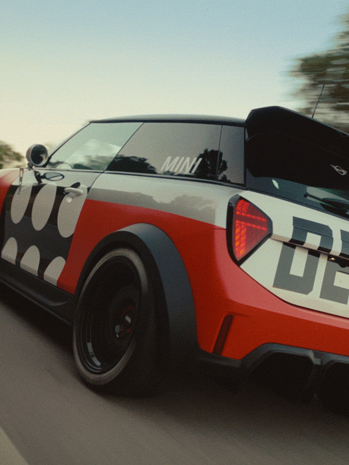 Mini x Deus