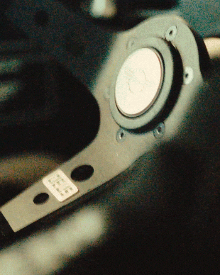 Mini x Deus