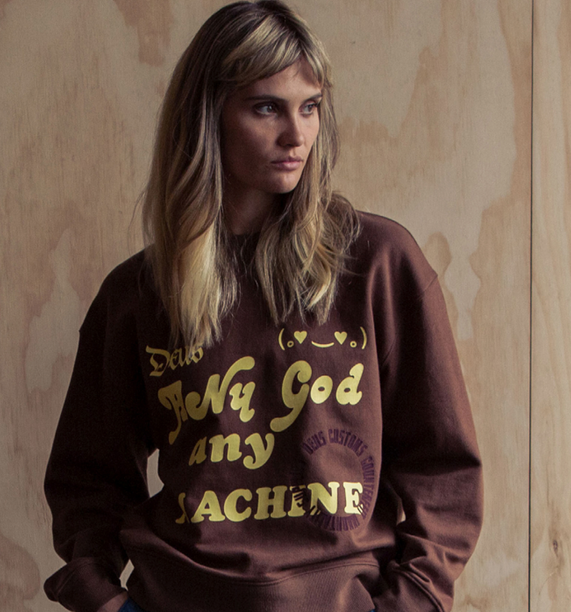 Deus Womens