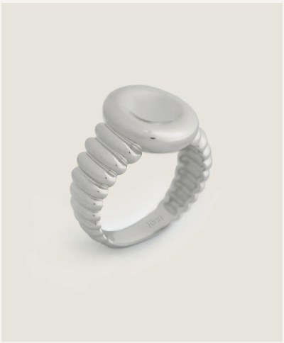 ISLA OVAL SIGNET RING SILVER