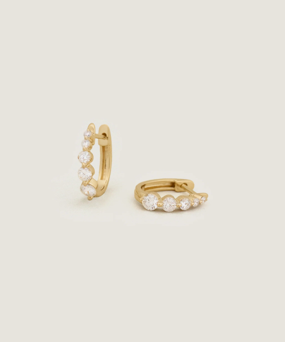 Graduated Huggie Earrings Diamond