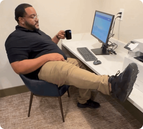 Class those Denkhakis up for the office with a Black Polo 🍻