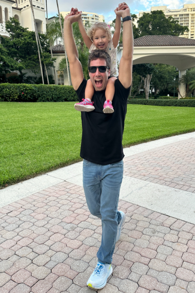 Black Crew Neck + Jokers + adorable super tall toddler (she can see everything up there!) = Perfection