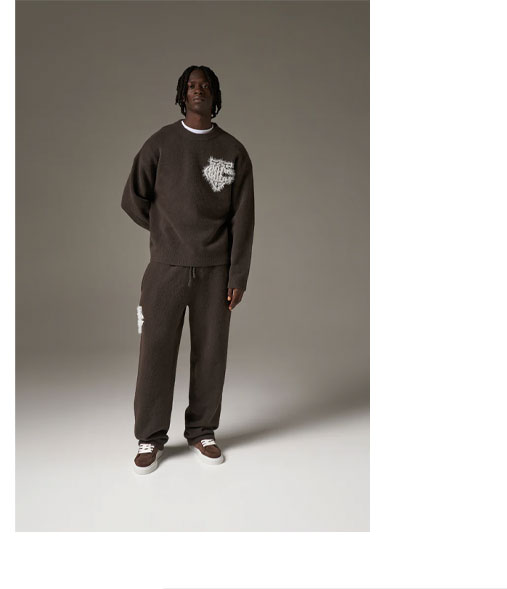 MONOGRAM FLUFFY KNIT JOGGERS