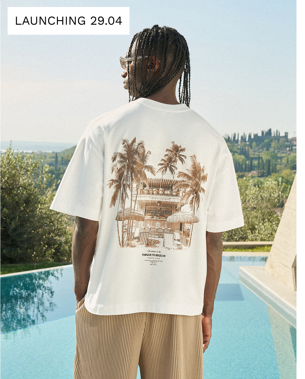 BEACH CLUB GRAPHIC T-SHIRT