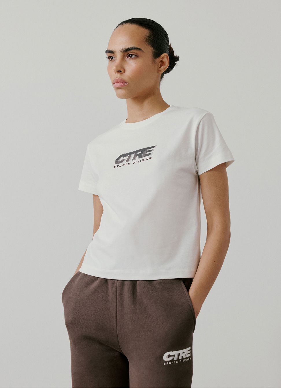 RETRO SPORT CTRE GRAPHIC BABY TEE