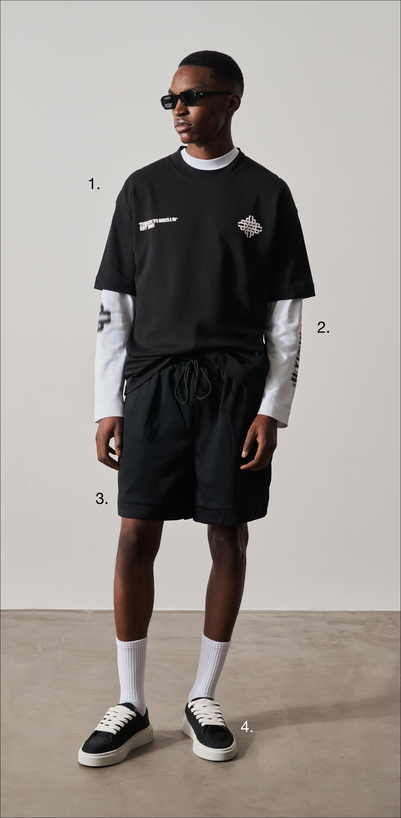 BLURRED GRAPHIC EMBLEM T-SHIRT