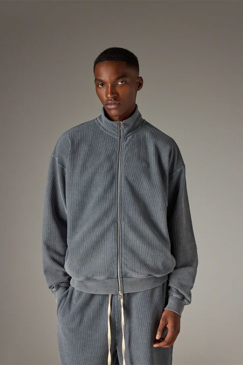 HEAVYWEIGHT WASHED RIBBED ZIP THROUGH FUNNEL NECK