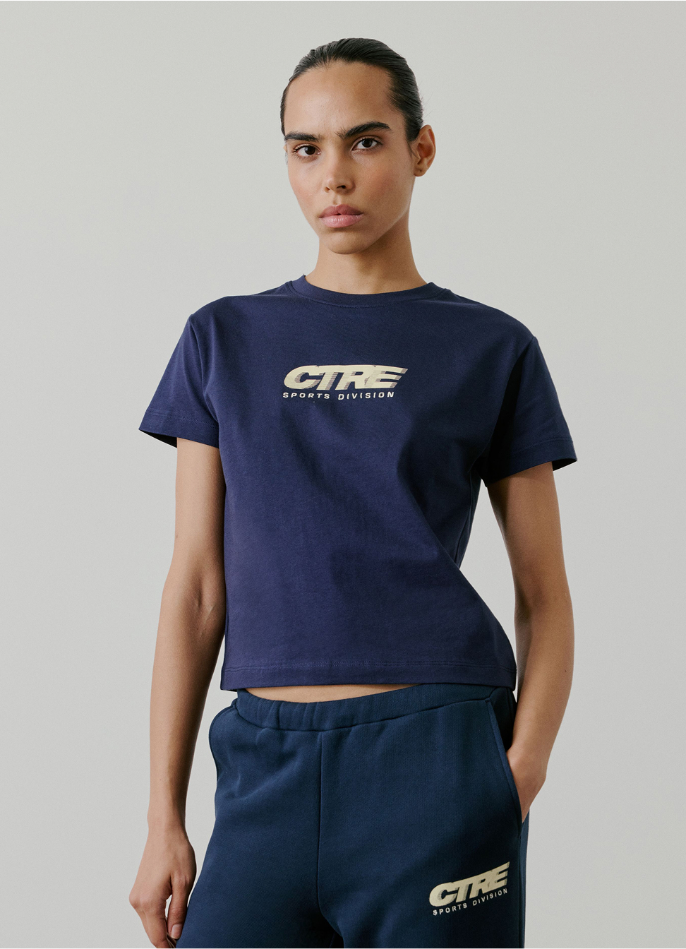 RETRO SPORT CTRE GRAPHIC BABY TEE