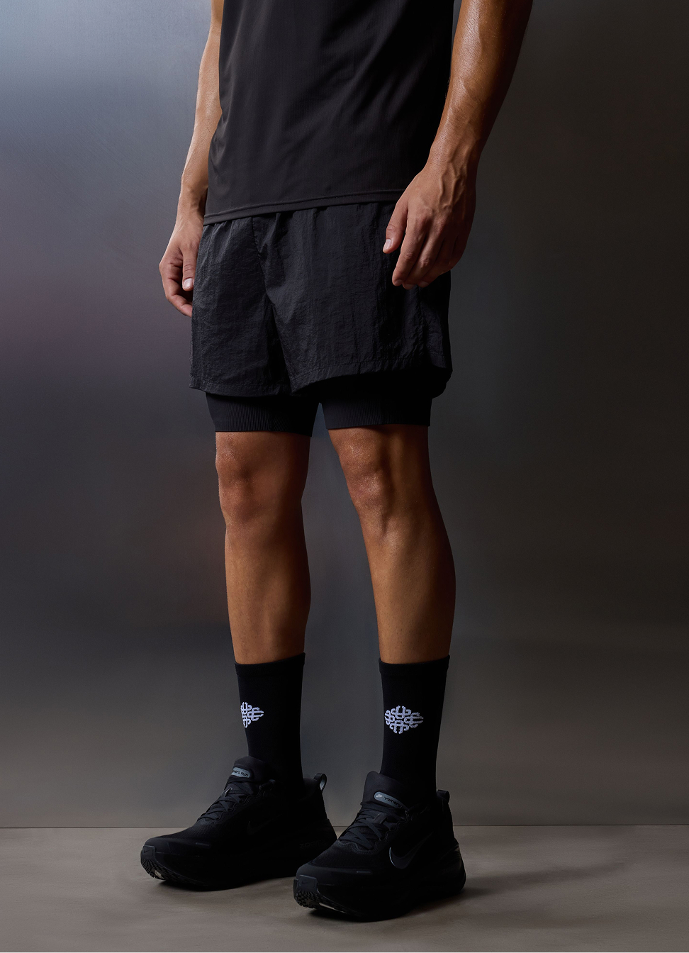 2-1 TRANSPARENT RUN SHORT