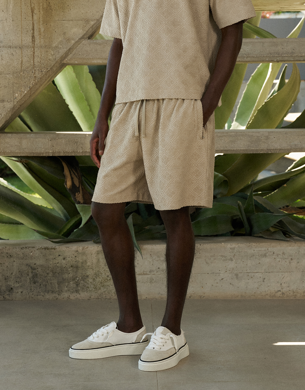 TOWELLING JACQUARD EMBLEM SHORTS
