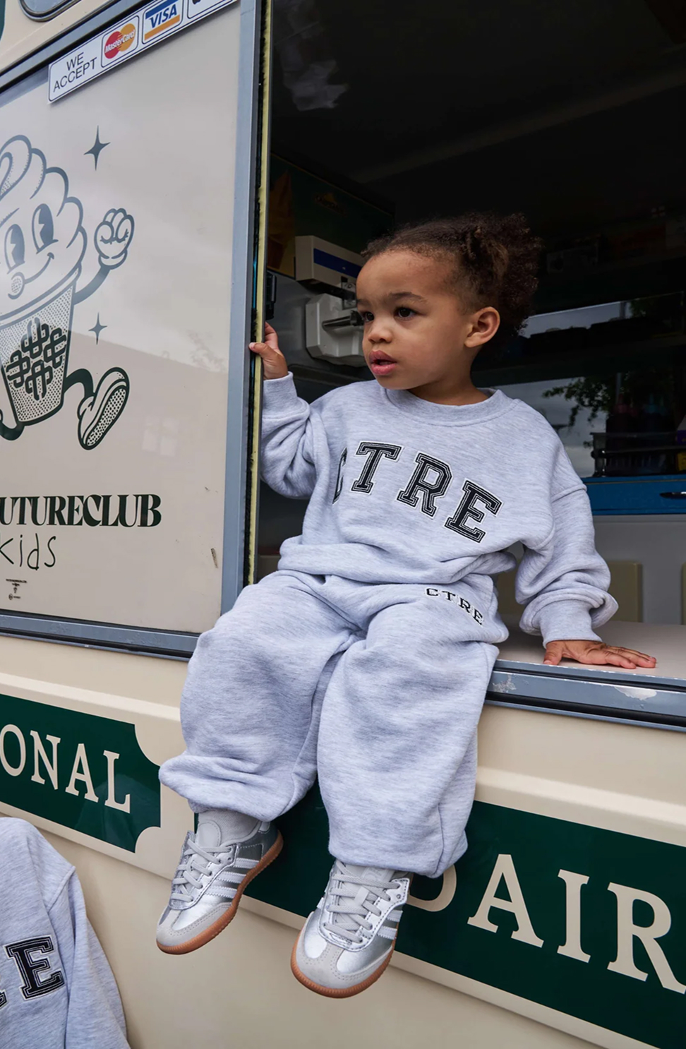 KIDS CTRE SWEATSHIRT