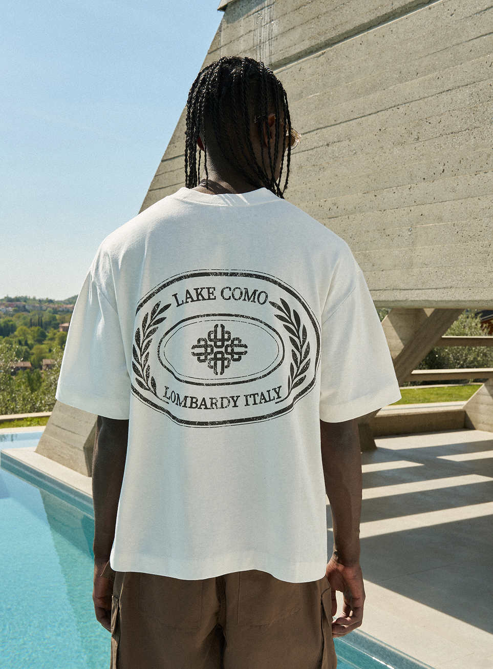 LAKE COMO OVAL GRAPHIC T-SHIRT