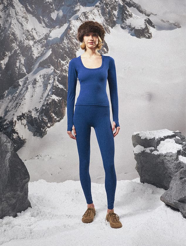 SCULPTING STRETCH EMBLEM LEGGINGS