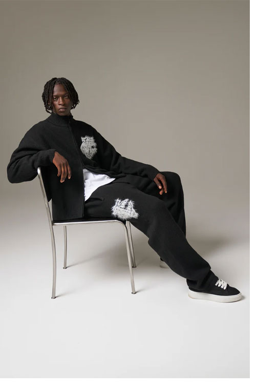 MONOGRAM FLUFFY KNIT ZIP THROUGH