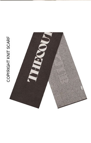 COPYRIGHT KNIT SCARF