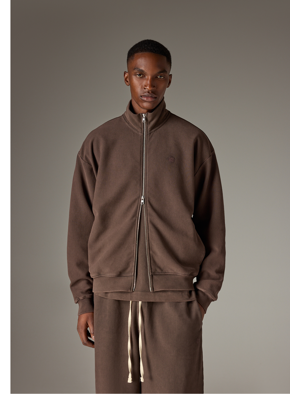 HEAVYWEIGHT WASHED RIBBED ZIP THROUGH FUNNEL NECK