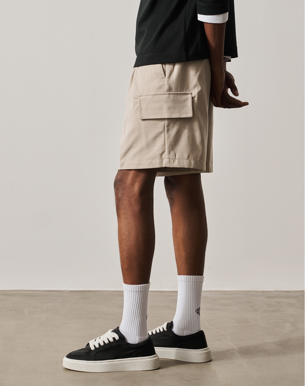 WIDE LEG SIDE POCKET SHORTS